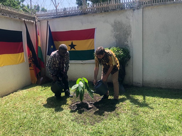 GermanAmbassadorTreePlanting