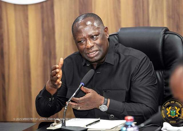 Emmanuel-armah-kofi-buah-minister-for-lands