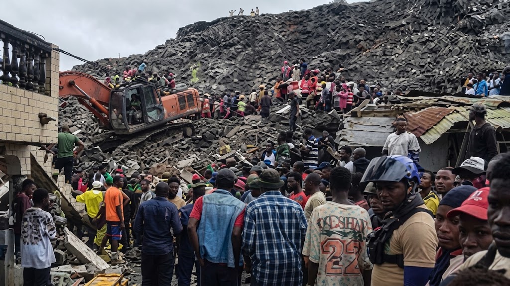 Guinea-Landfill-Collapse.jpg