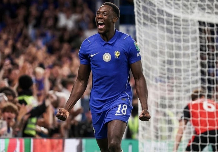 Chelsea-Stage-Stunning-Comeback.jpg