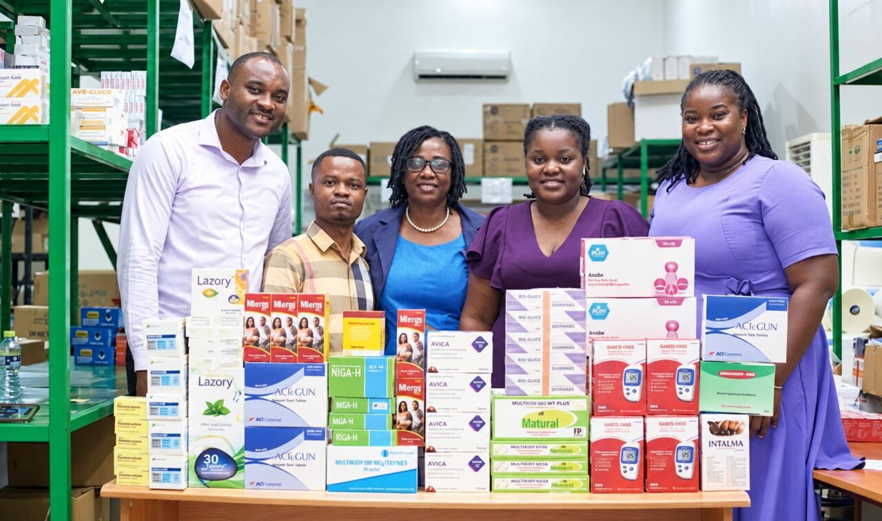 Pharmanova and Danpong Healthcare donate