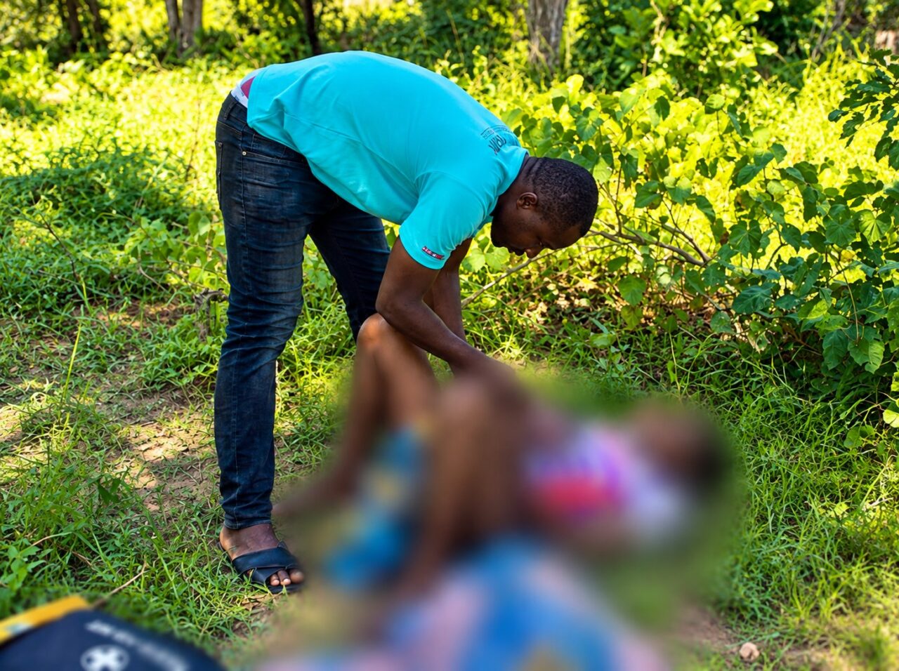 Rural nurse delivers baby in emergency situation
